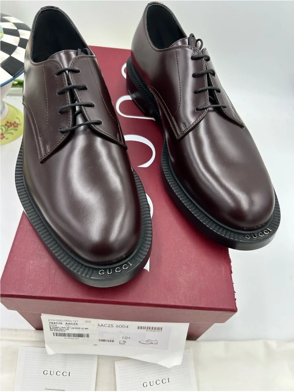 Men’s Gucci logo lettering cord, Van Derby shoes size 10.5 fits 11 US